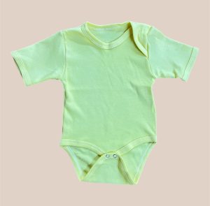 Body Manga Corta Amarillo Pastel de Algodón para Bebé