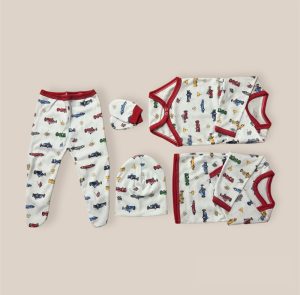 Ajuar Estampado Rojo de Algodón para Bebé – 5 Piezas